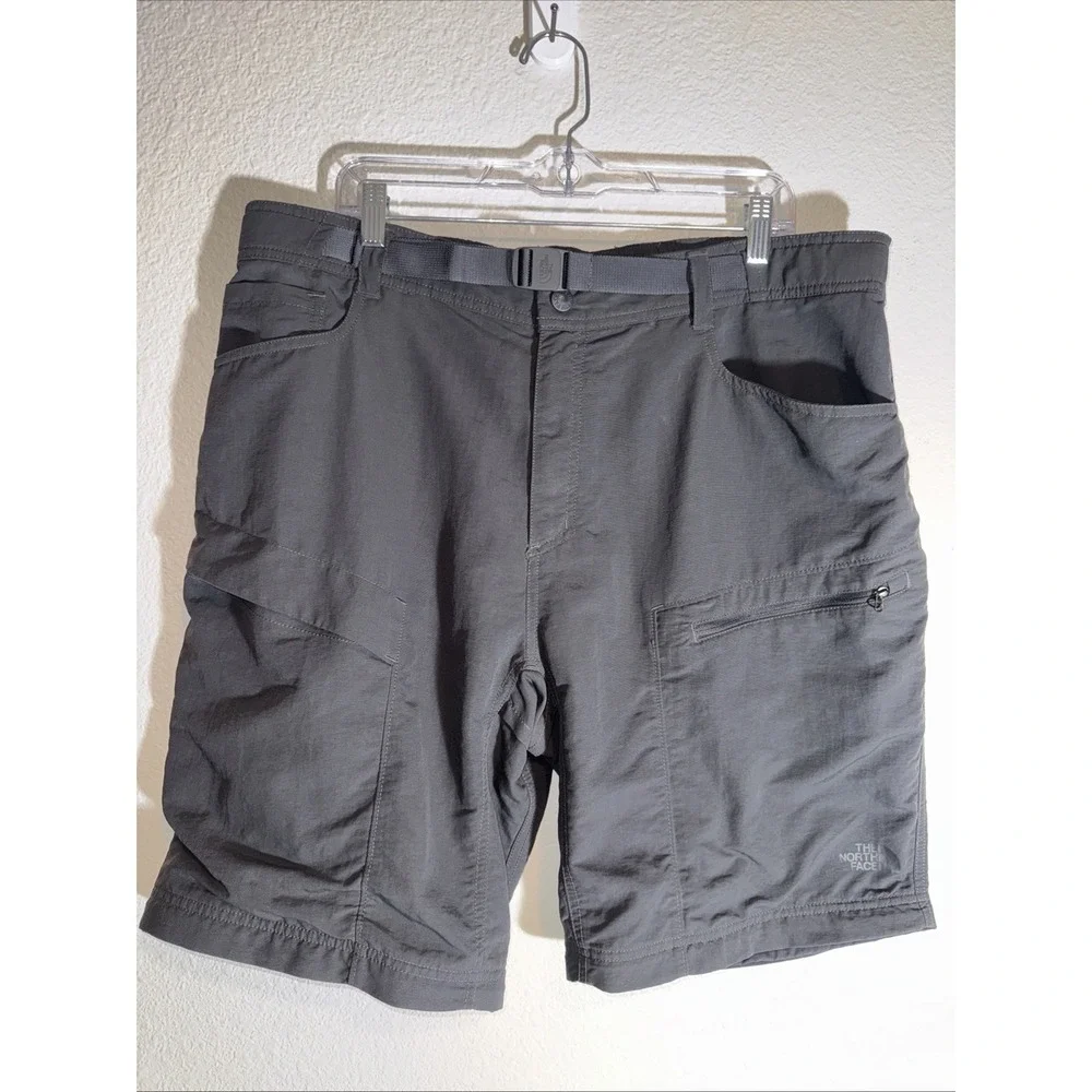The North Face Mens Paramount Peak II Convertible Pants Shorts Gray XL Hiking